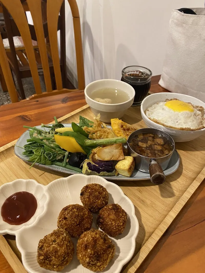 想要那個GIVE IT TO ME「飲食x空間」《店休日以粉專為主》