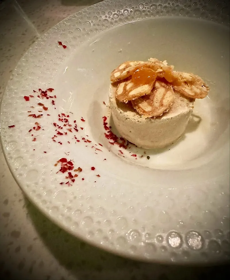 四月餐廳酒吧 Fuzzy April Restaurant & Bar 🦴