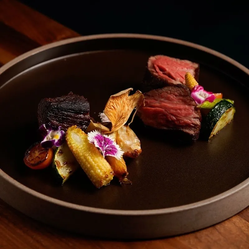 四月餐廳酒吧 Fuzzy April Restaurant & Bar 🦴