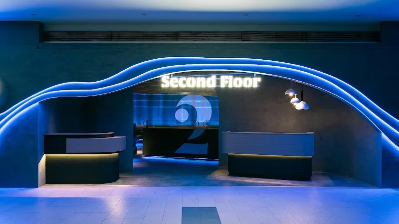 Second Floor 貳樓高雄夢時代店