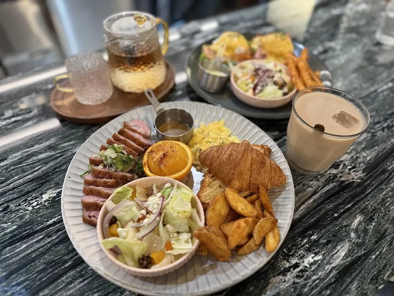 島旅•brunch（不定休，公休請看IG)