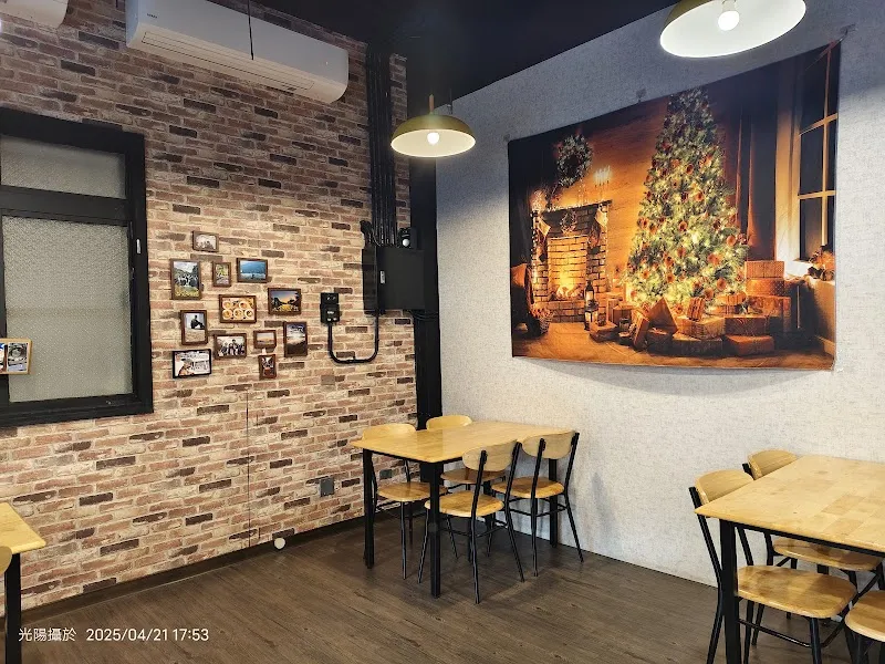 義狗倆狗複合式餐廳