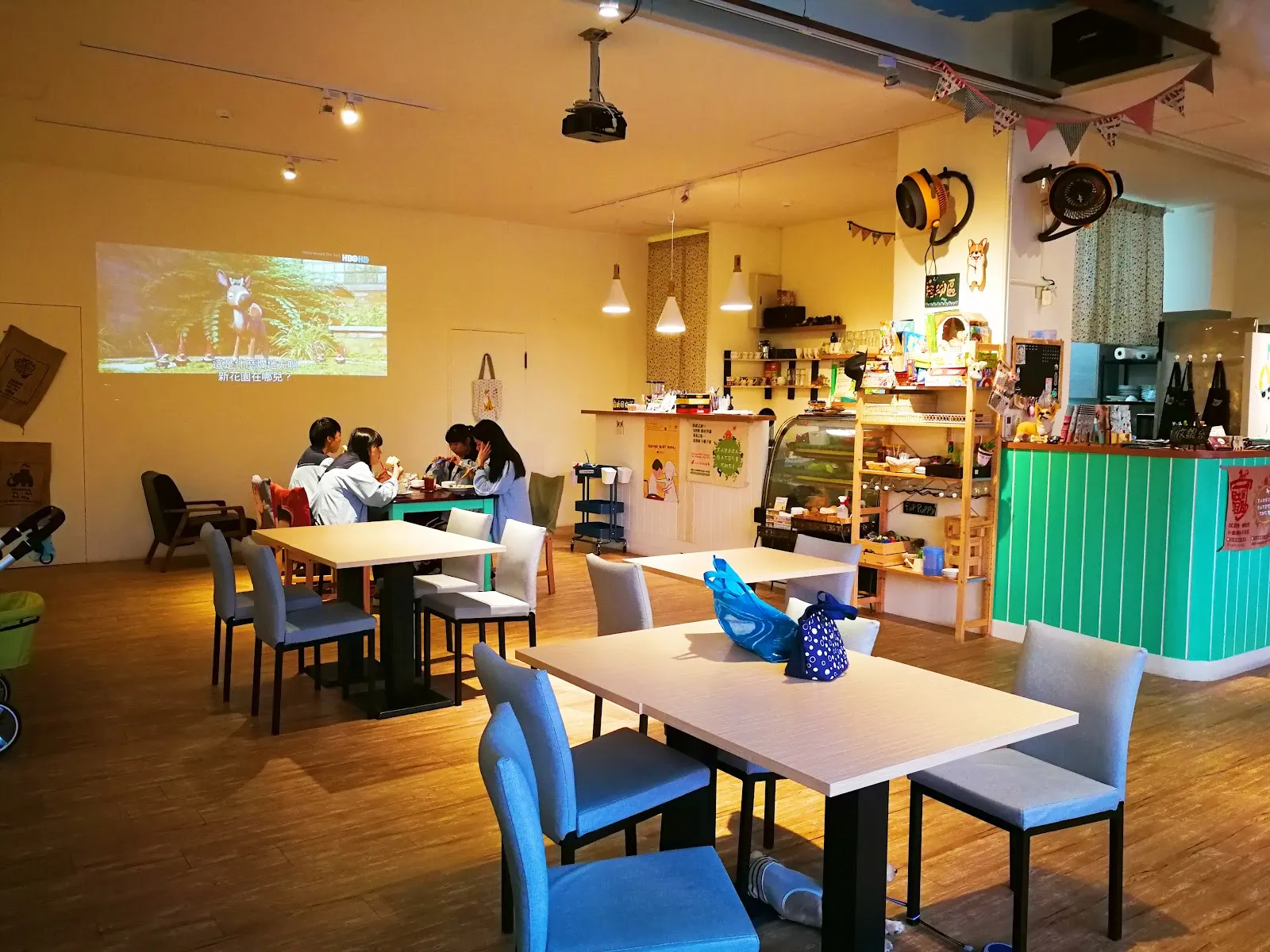 莫平方寵物咖啡廳