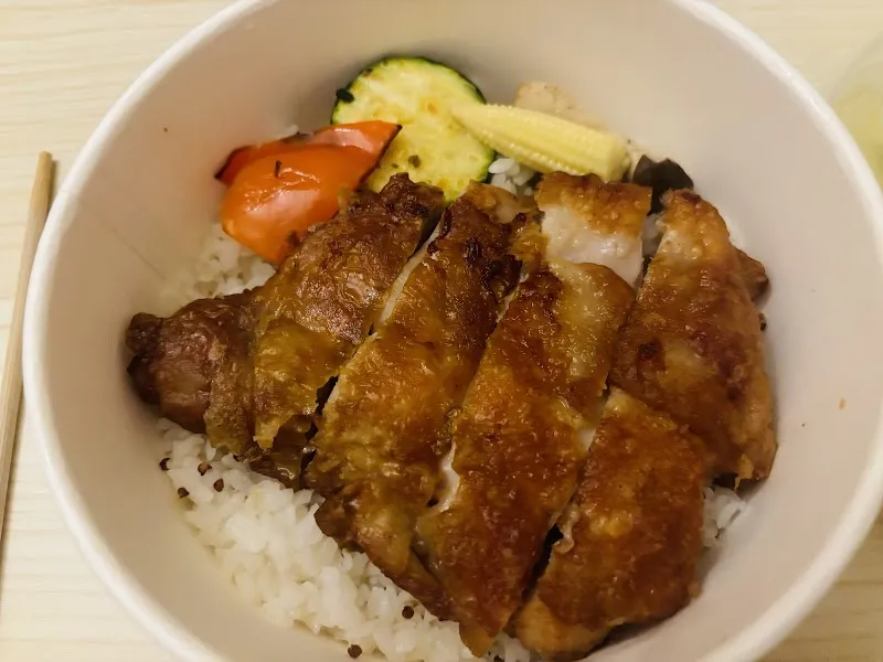 鯨歎號-板橋健康餐盒|寵物餐廳|親子餐廳|親子友善|寵物友善