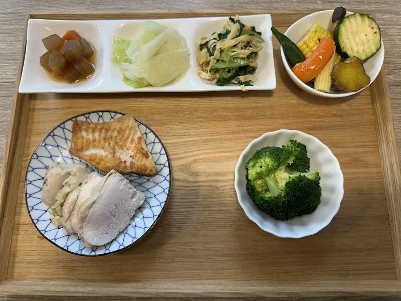 鯨歎號-板橋健康餐盒|寵物餐廳|親子餐廳|親子友善|寵物友善