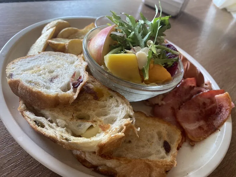 老點_Homies 大里總店/台中美食/台中早午餐/Restaurants/大里宵夜/大里美食/大里餐廳/燉飯/漢堡/義大利麵/寵物友善餐廳