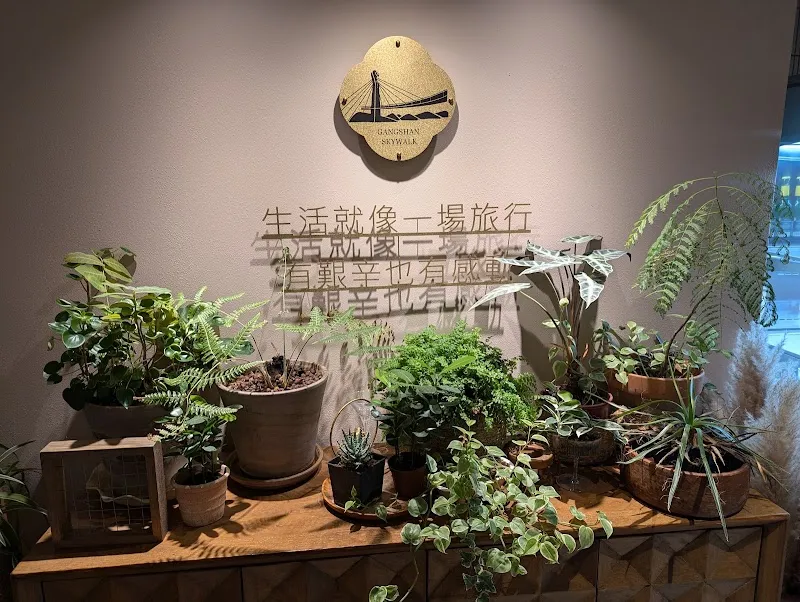 隅室咖啡餐廳 us cafe 六合店