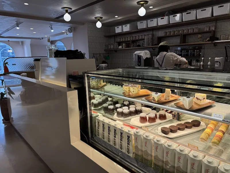 隅室咖啡餐廳 us cafe 六合店