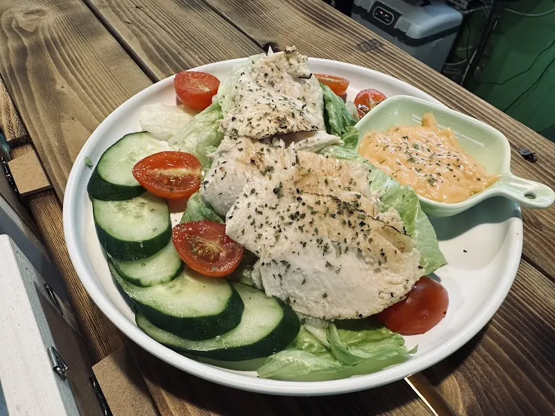 躲雲寵物友善早午餐