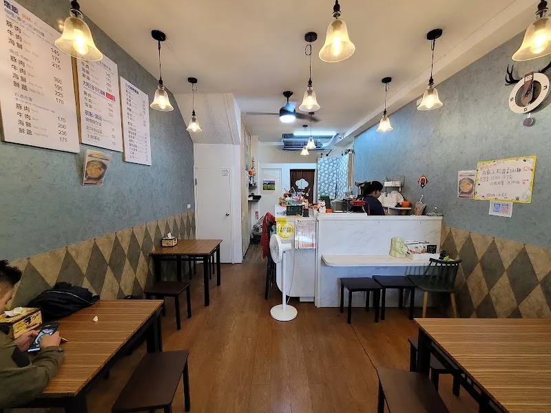 灶垰和風洋食｜寵物友善｜高雄美食｜義大利麵｜新興區美食