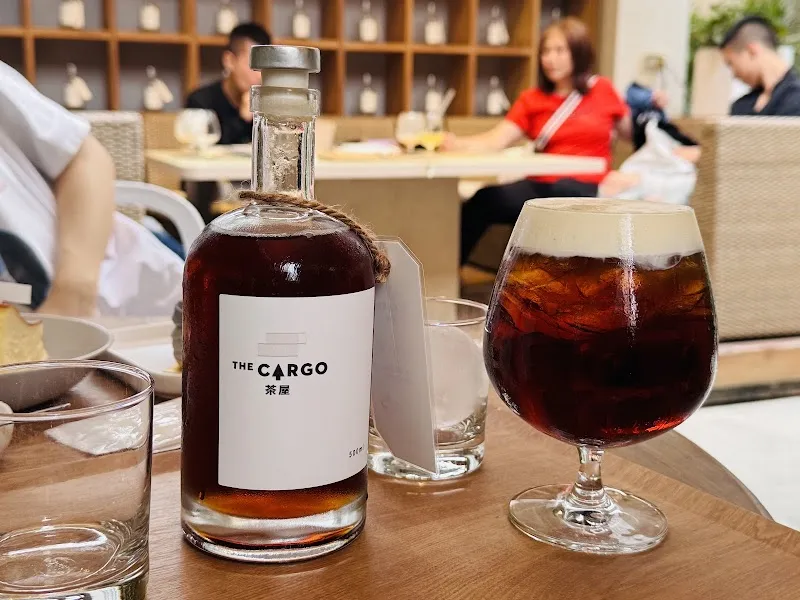 THE CARGO茶屋
