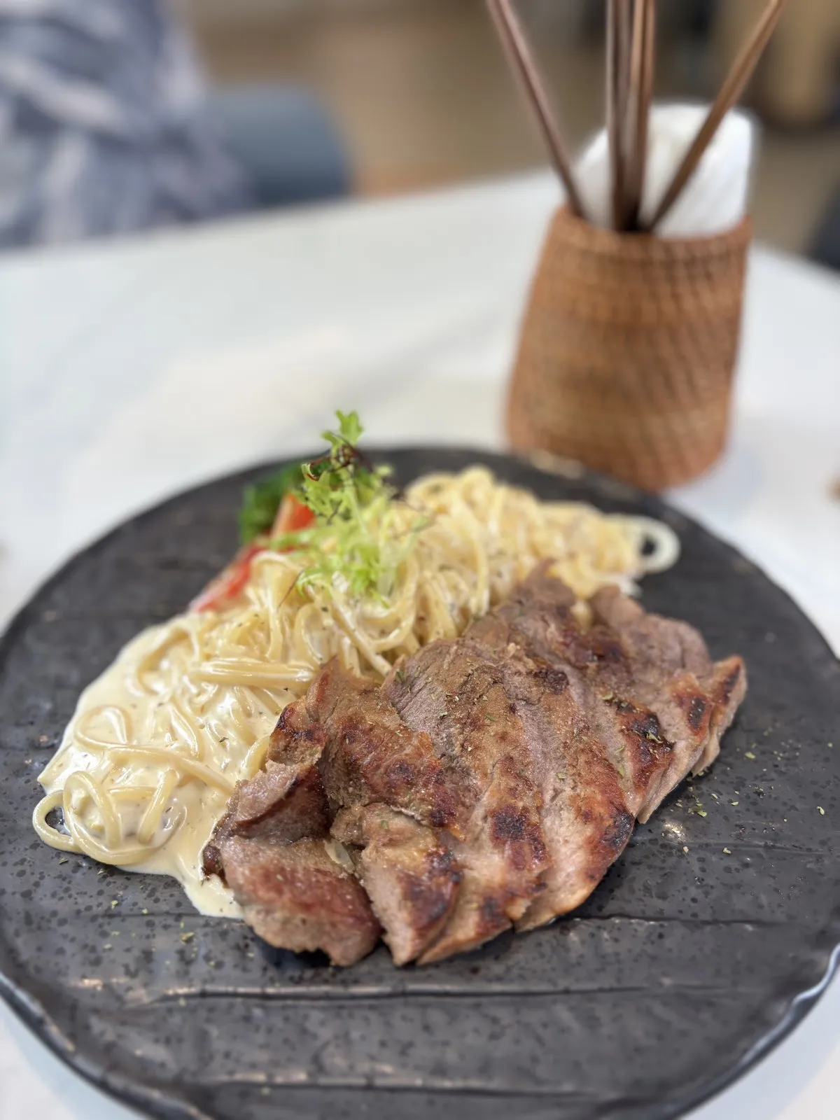 踏踏地球 Ta Ta Earth ｜親子寵物友善餐廳｜包場派對｜寵物美容 ｜寵物安親｜寵物住宿｜