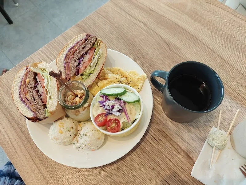 Bonjour Cheby 蹦啾柴比友善餐廳（親子寵物友善）