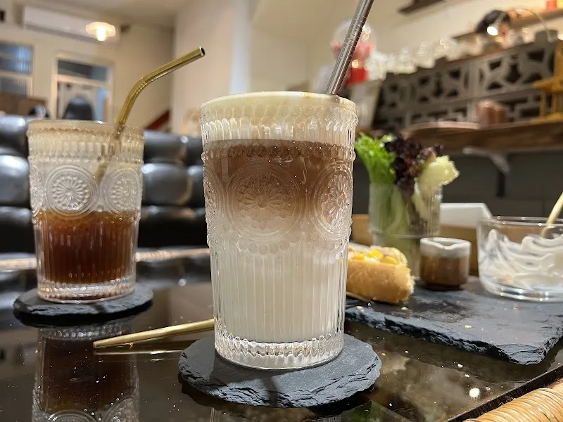 打勾勾人寵慢活會所/客製化寵物蛋糕/寵物友善餐廳/慶生派對/空間出租/寶寶副食品蛋糕/寵物選物