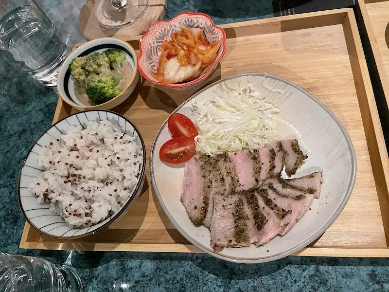 Rainma Café Bistro/信義老宅餐酒館/寵物友善