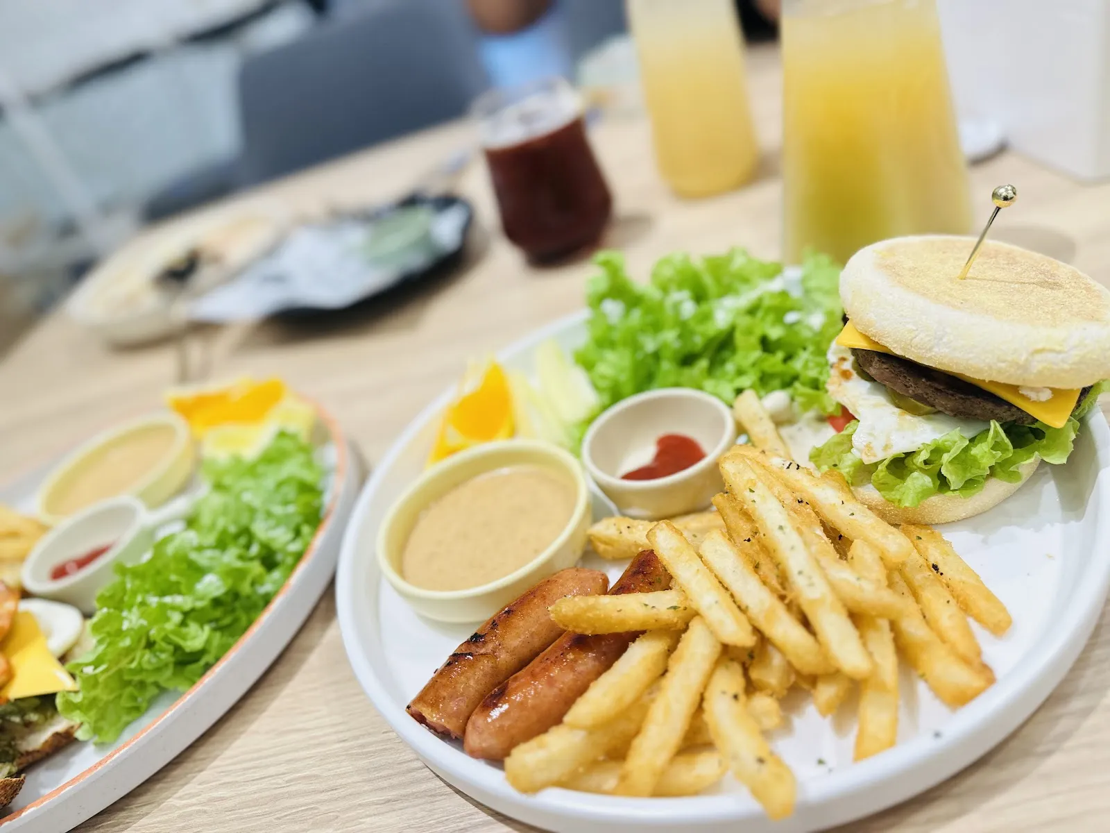 Paws Cafe 寵物友善餐廳-新莊人氣早午餐｜甜點咖啡|寵物餐廳|輕食|餐廳推薦|咖哩| 燉飯| 晚餐 | 貓咪咖啡廳 7/16公休