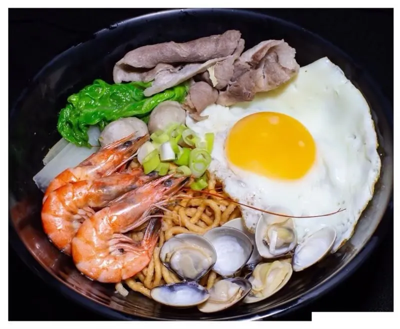 安安你好宵夜/打拋豬/鍋燒意麵/炒泡麵/炒飯/豬油拌飯/飲料/宵夜/高雄美食/寵物友善/