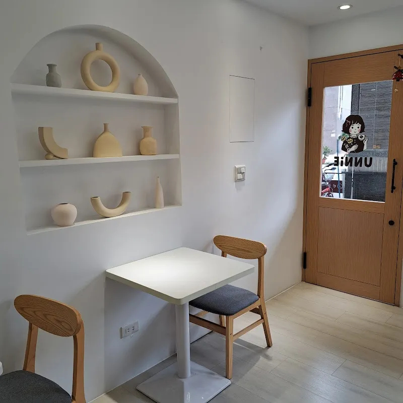 UNNIE CAFE （ 寵物友善 / 不接待3歲以下幼童 ）台中早午餐｜大里早午餐｜大里咖啡廳