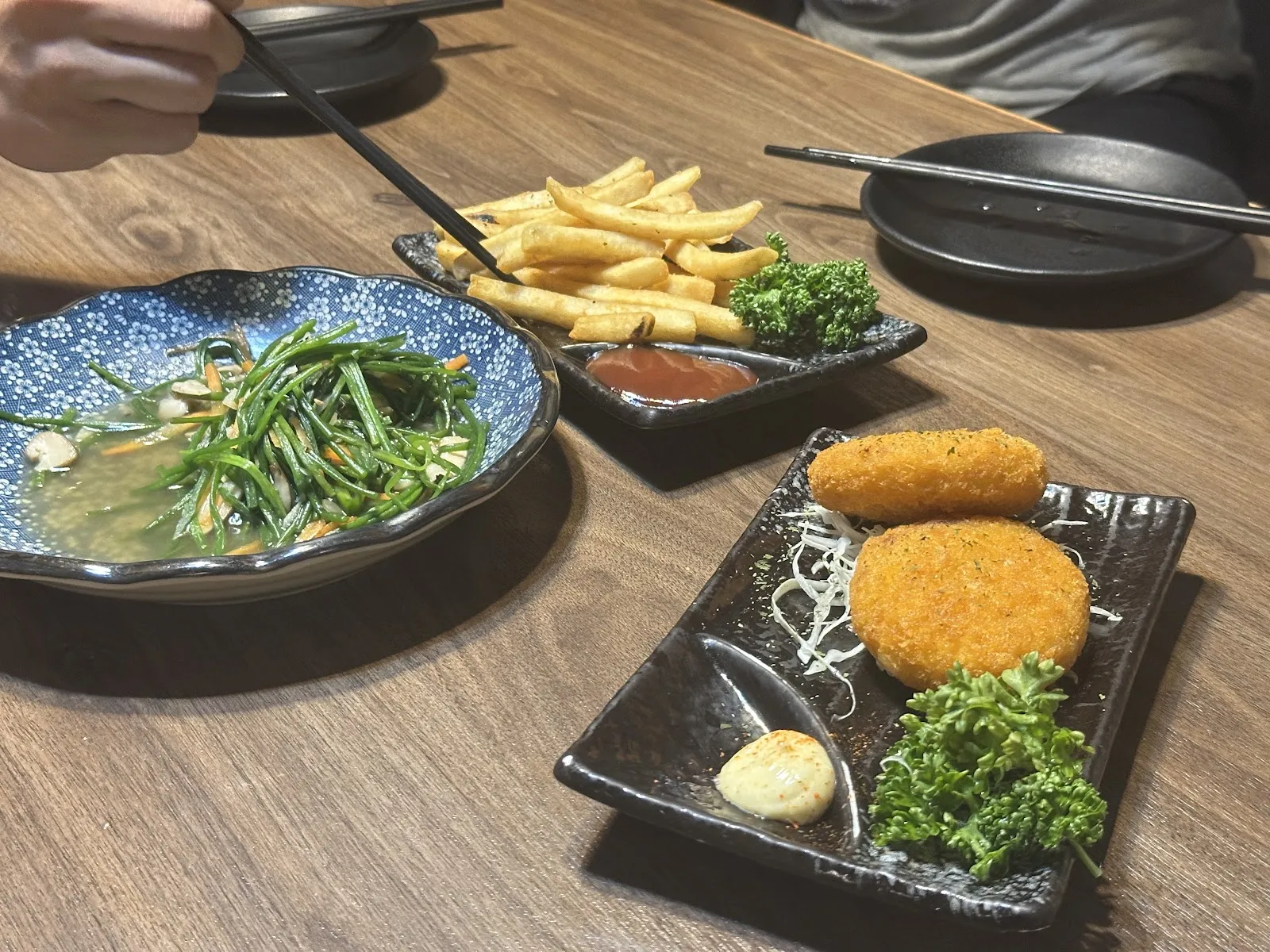 容燒居酒屋-南屯文心總店