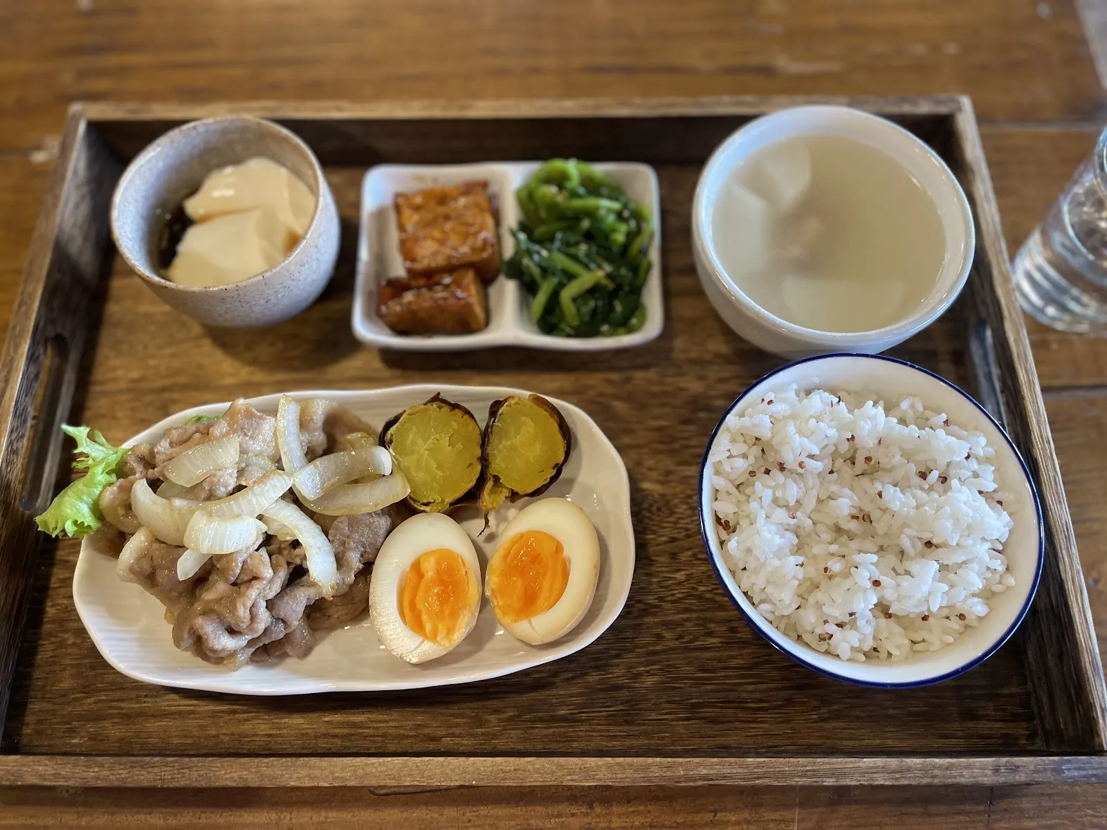 煦煦(只收現金，無開放訂位，15：00最後出餐