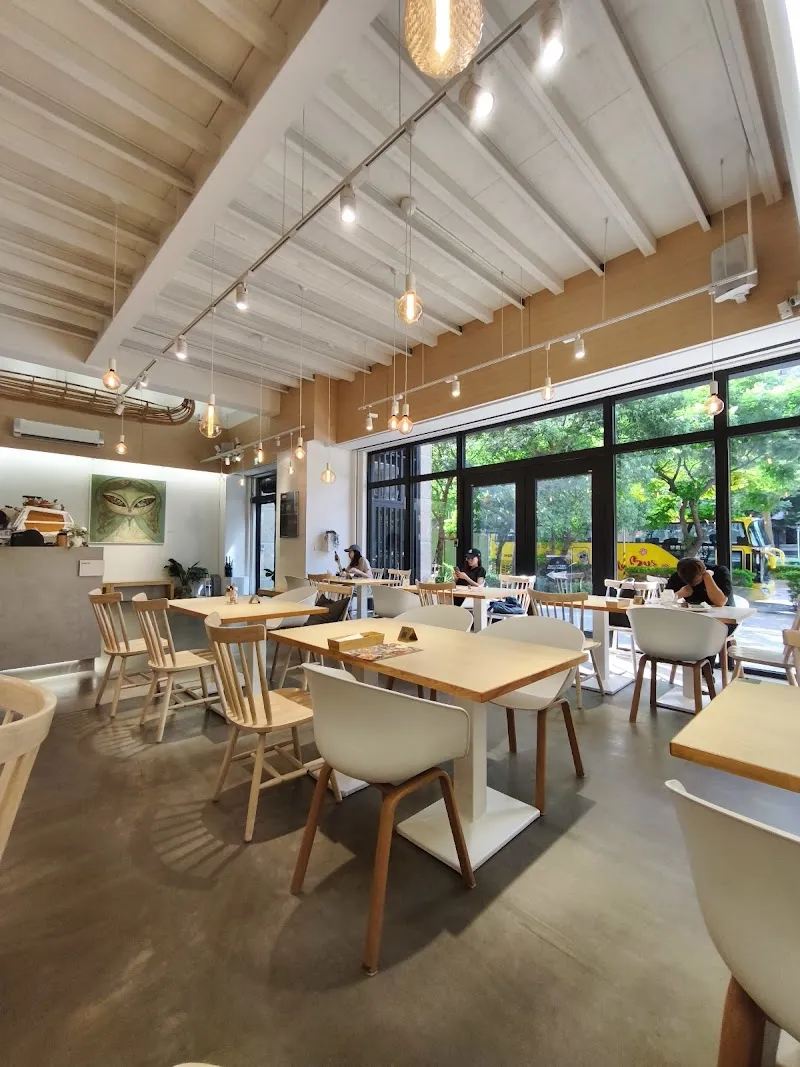 旅人咖啡館 力行店