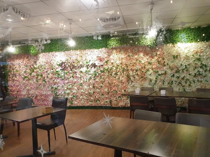 思狗尾寵物餐廳（朵映花花世界）