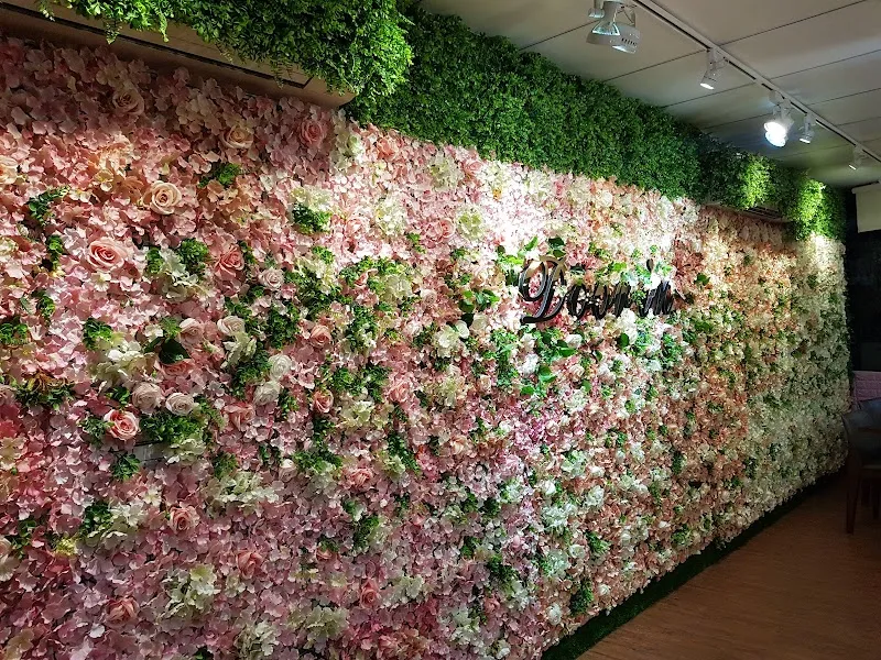 思狗尾寵物餐廳（朵映花花世界）