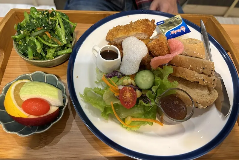 米克咖啡(複合式餐飲,寵物友善,餐點售完即打烊)