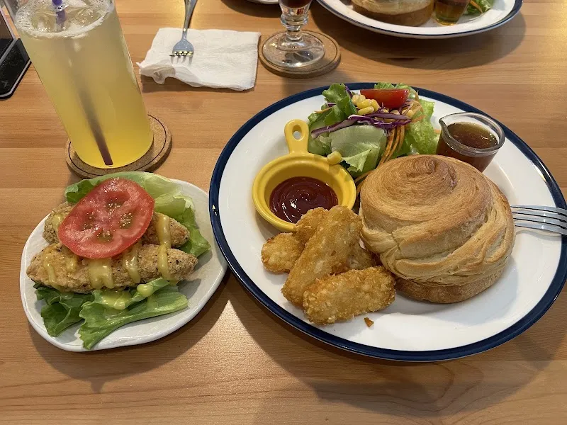 米克咖啡(複合式餐飲,寵物友善,餐點售完即打烊)