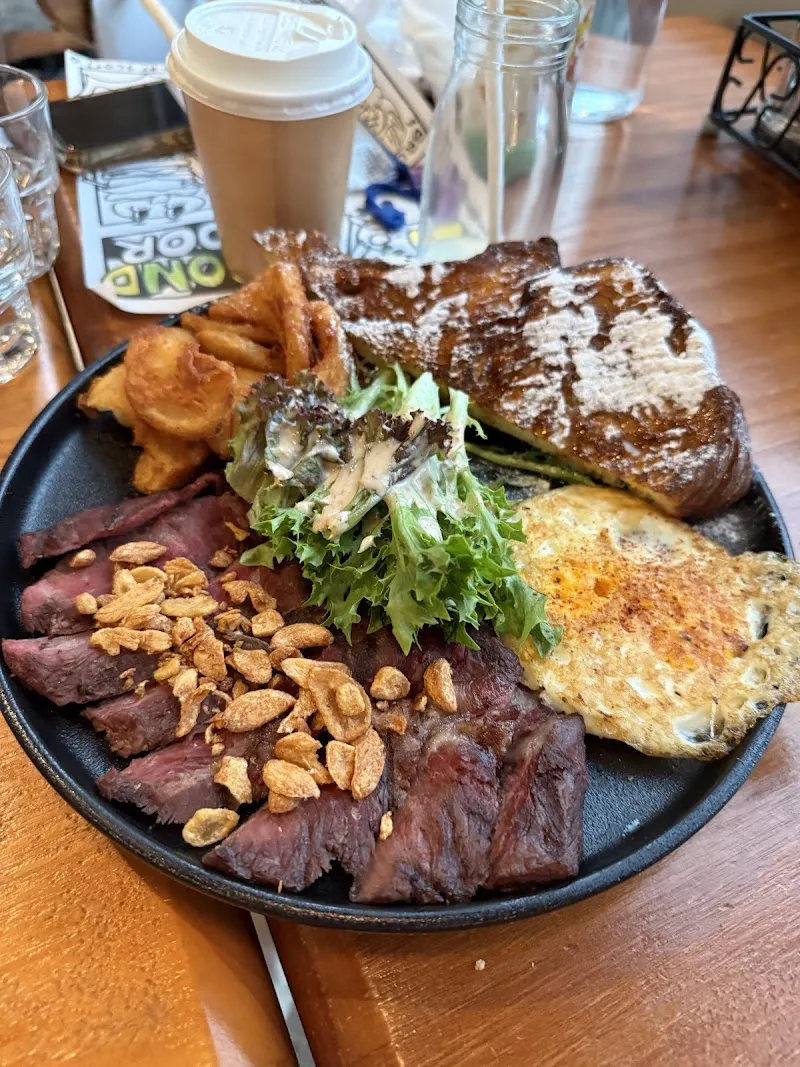 Second Floor 貳樓高雄SKM Park店