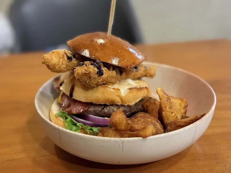 Second Floor 貳樓高雄SKM Park店