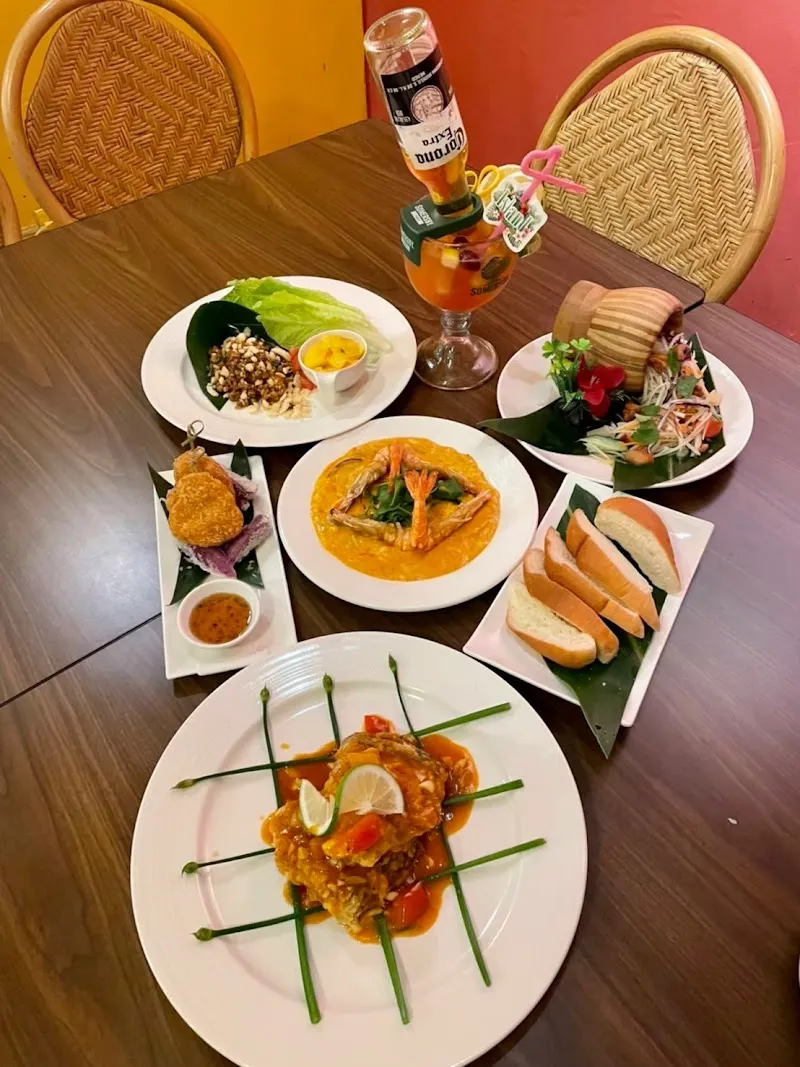 Island小島泰式料理