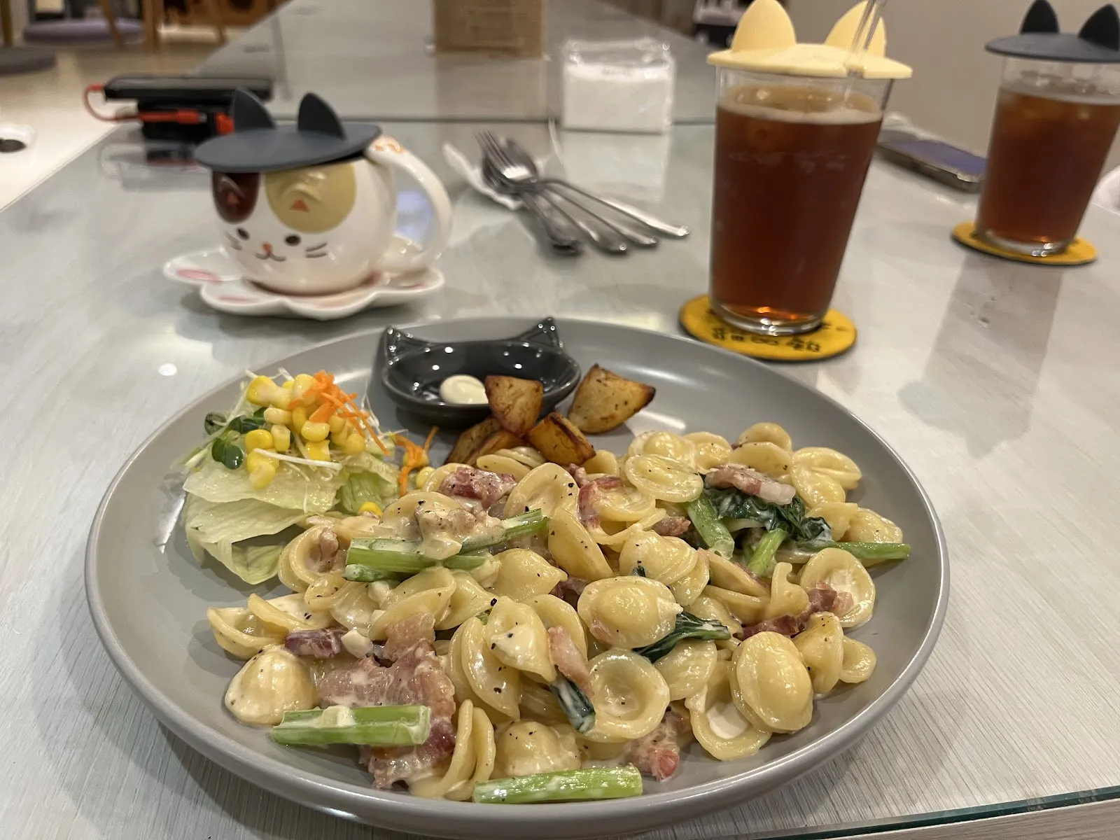 貓欸Camulet有貓陪吃的貓咪餐廳（無接待13歲以下小朋友）