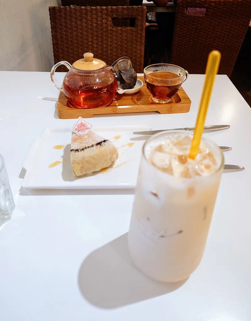 薇甜 Livia's kitchen-千層蛋糕｜午晚餐｜Q餡麻糬吐司｜（不定期公休平日）