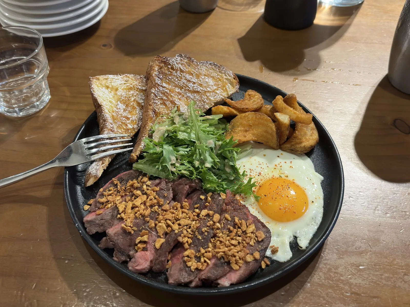 Second Floor 貳樓中山南西店