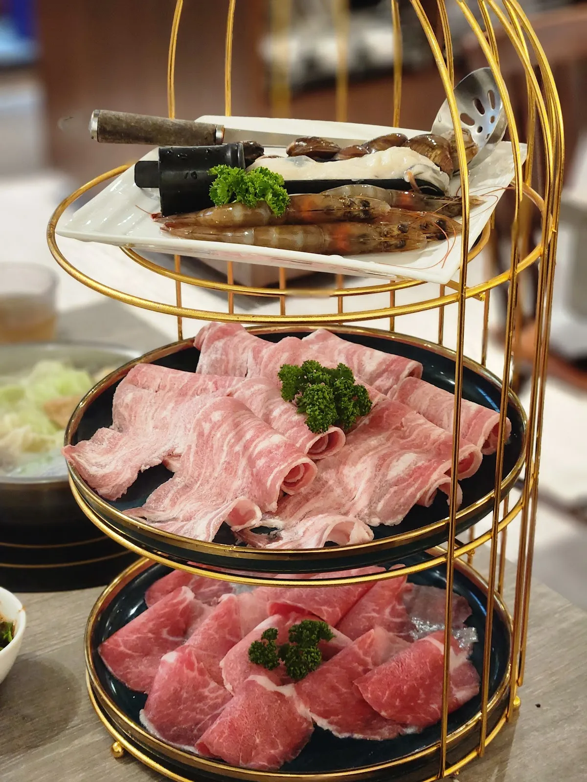 初殿鍋物-永春店「最後收客2100」平日套餐299元｜寵物友善｜被火鍋耽誤的滷肉飯｜牛奶鍋｜麻辣鍋｜台北信義火鍋、美食、餐廳、restaurant