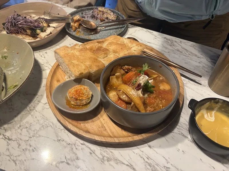 BaganHood 蔬食餐酒館