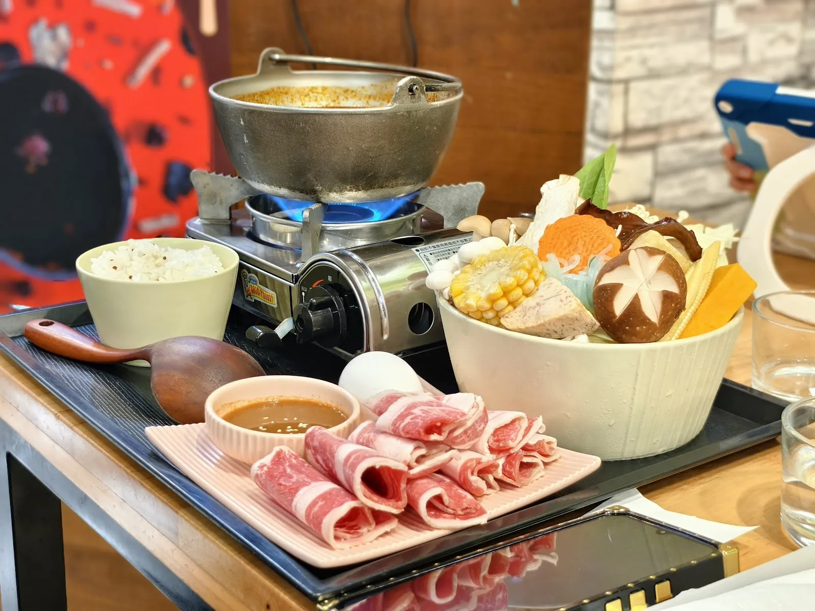 森林小徑-大墩店（供餐至20:00）｜親子寵物友善餐廳｜火鍋｜義式料理｜早午餐｜下午茶｜火山鬆餅｜