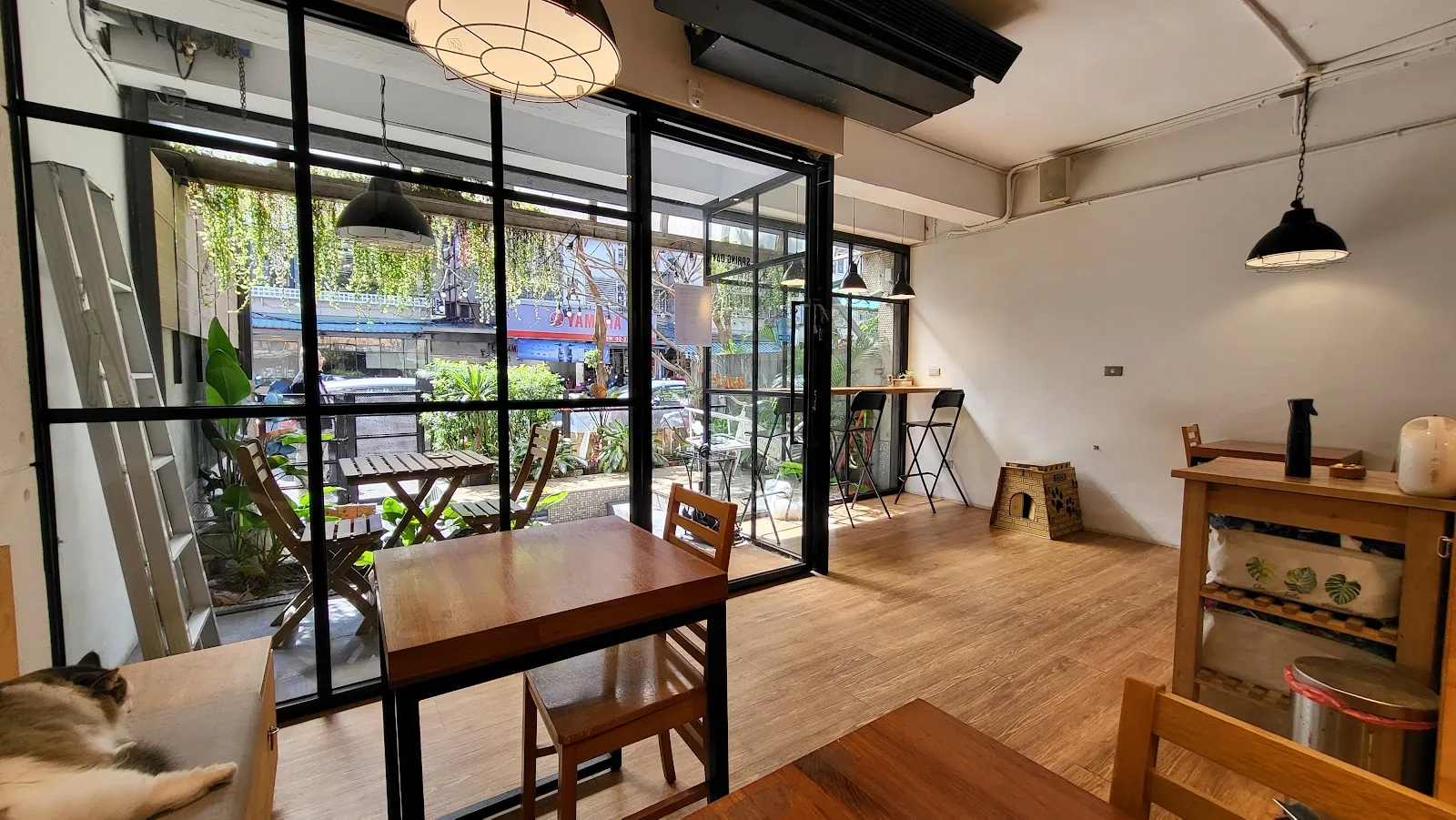 小春日和 動物雜貨‧珈琲