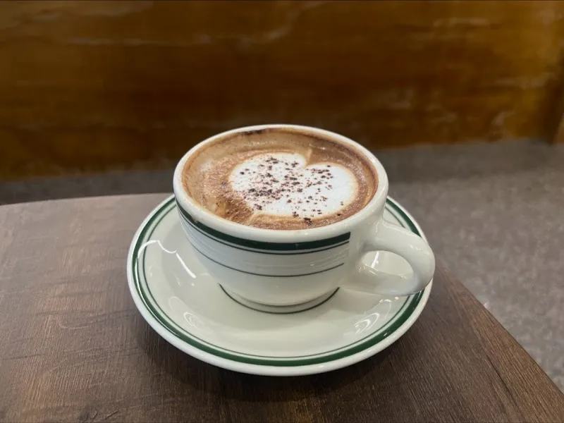 昇陞咖啡shēngshēng coffee - 台南東區咖啡店推薦 咖啡廳 雞蛋糕 手沖咖啡 在地美食 必吃 探店 人氣食記 網紅餐廳 打卡熱門景點 寵物友善 活動包場