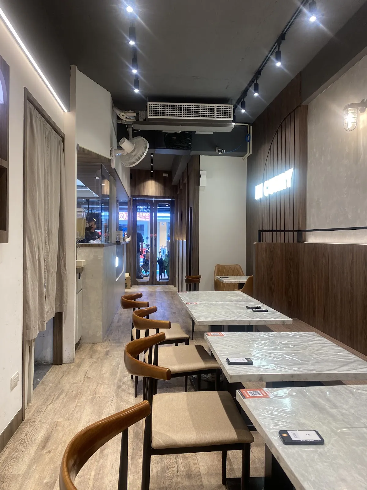 巧主廚隱咖哩 信義二店（寵物友善）｜大巨蛋美食｜好吃咖哩｜日式料理