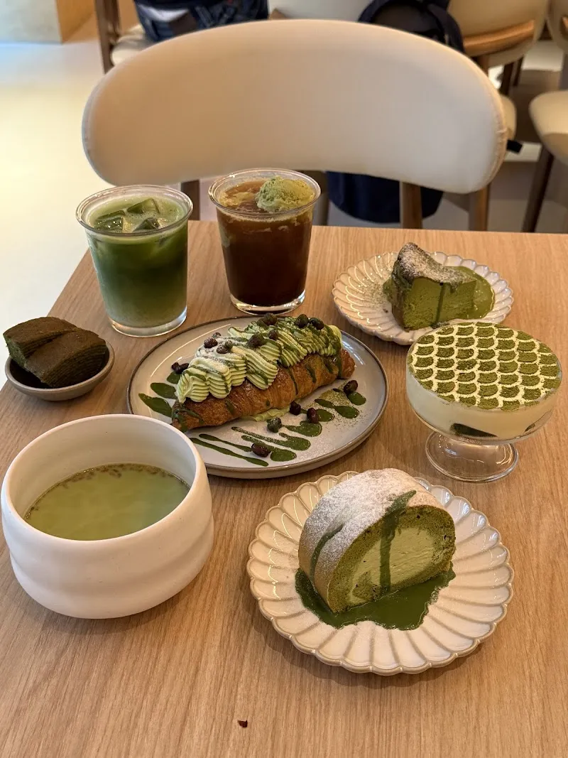 OH MY ZOO 寵物咖啡廳