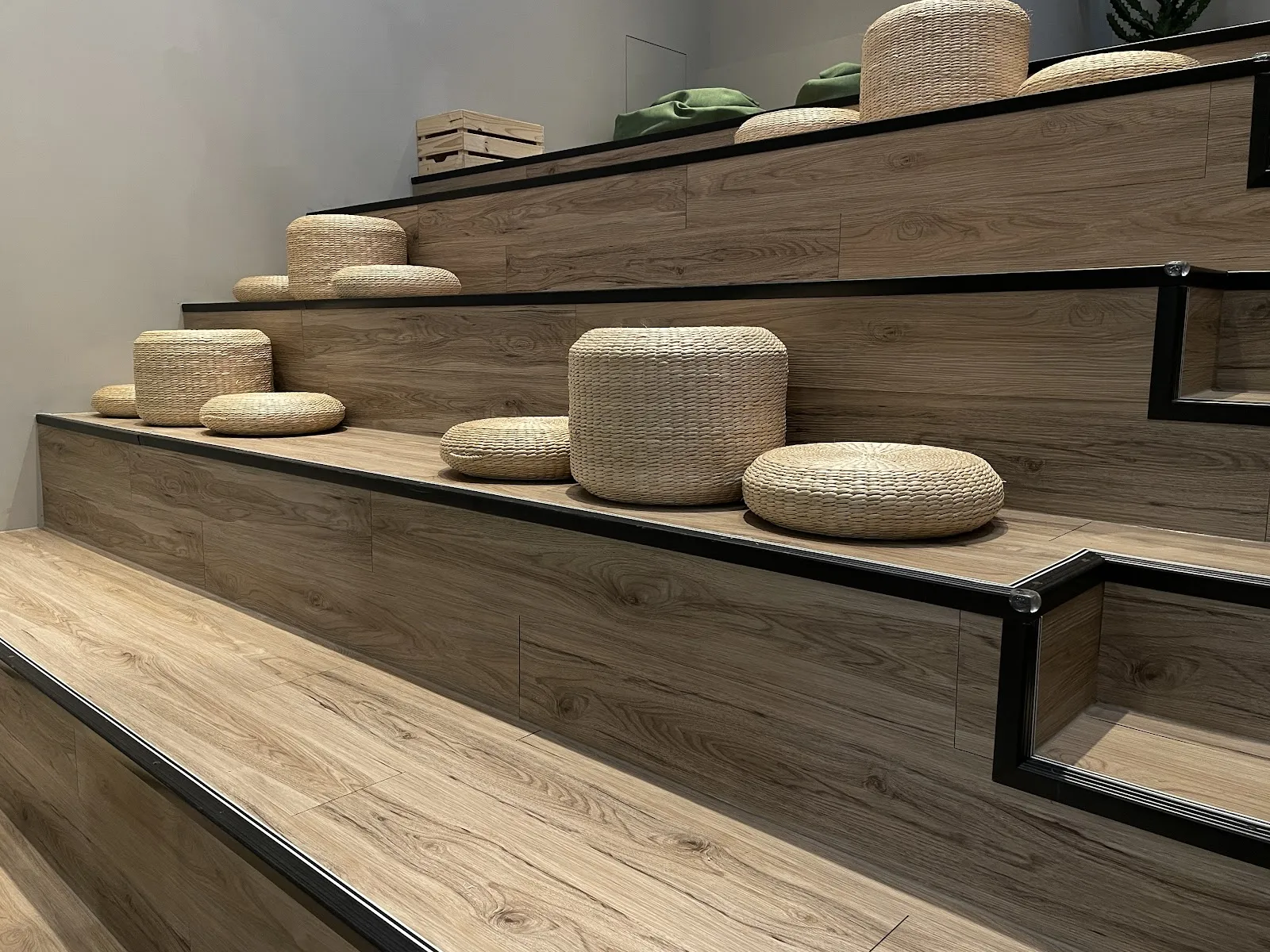 鞦CHILL Cafe & Bistro