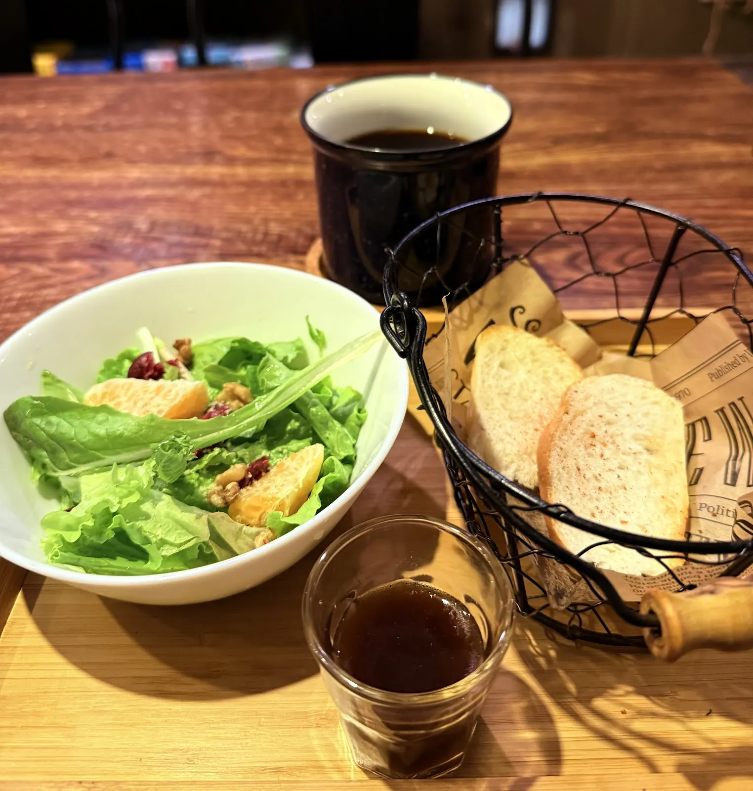 垂涎漢堡(2F用餐區）