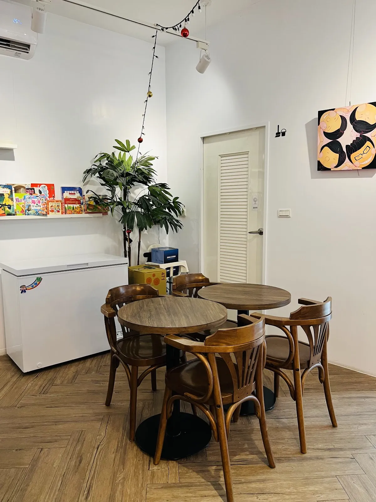 W2cafe#應援場地#台北推薦聚會餐廳#K書#板橋推薦餐廳#板橋約會餐廳#板橋聚餐餐廳#下午茶#不限時#商業午餐#江子翠美食#親子餐廳#寵物友善#包場餐廳#生日應援#dinner#lunch