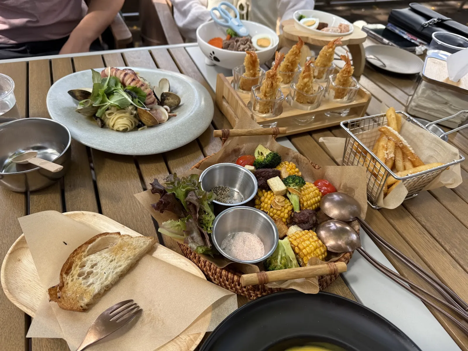 毛咖股份有限公司