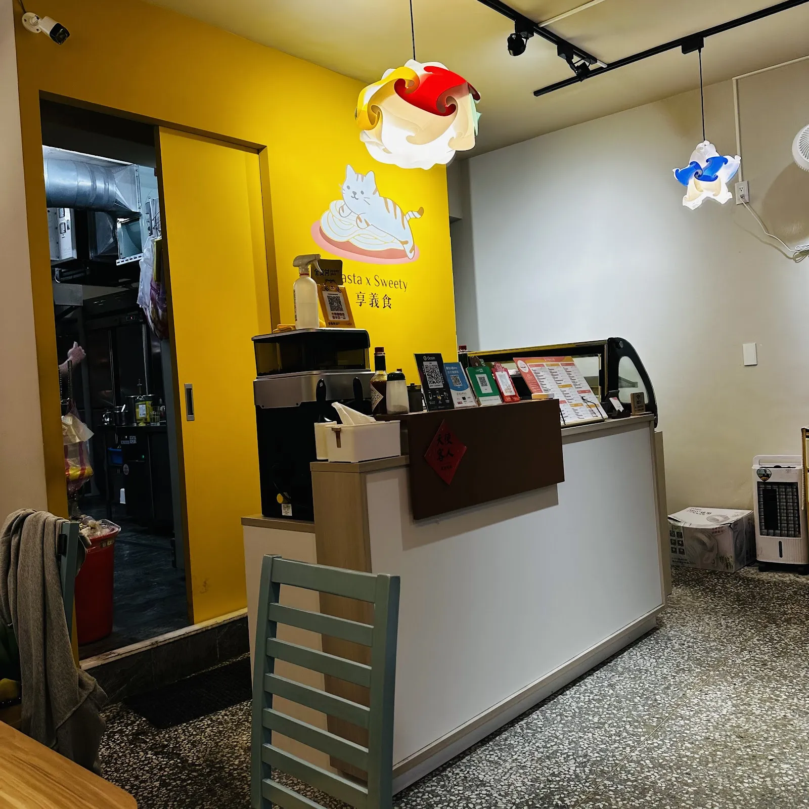 享義食 親子.寵物友善餐廳/義大利麵/燉飯/擼貓/大人放空輕鬆吃飯好去處