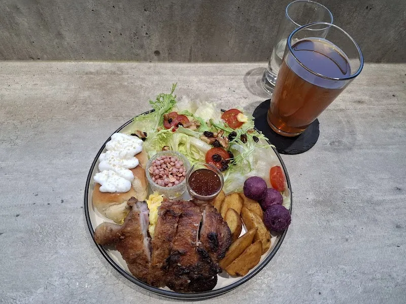 陸鄰.陸街.BRUNCH