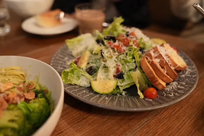 Second Floor 貳樓嘉義秀泰店