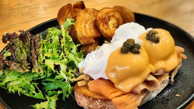 Second Floor 貳樓嘉義秀泰店